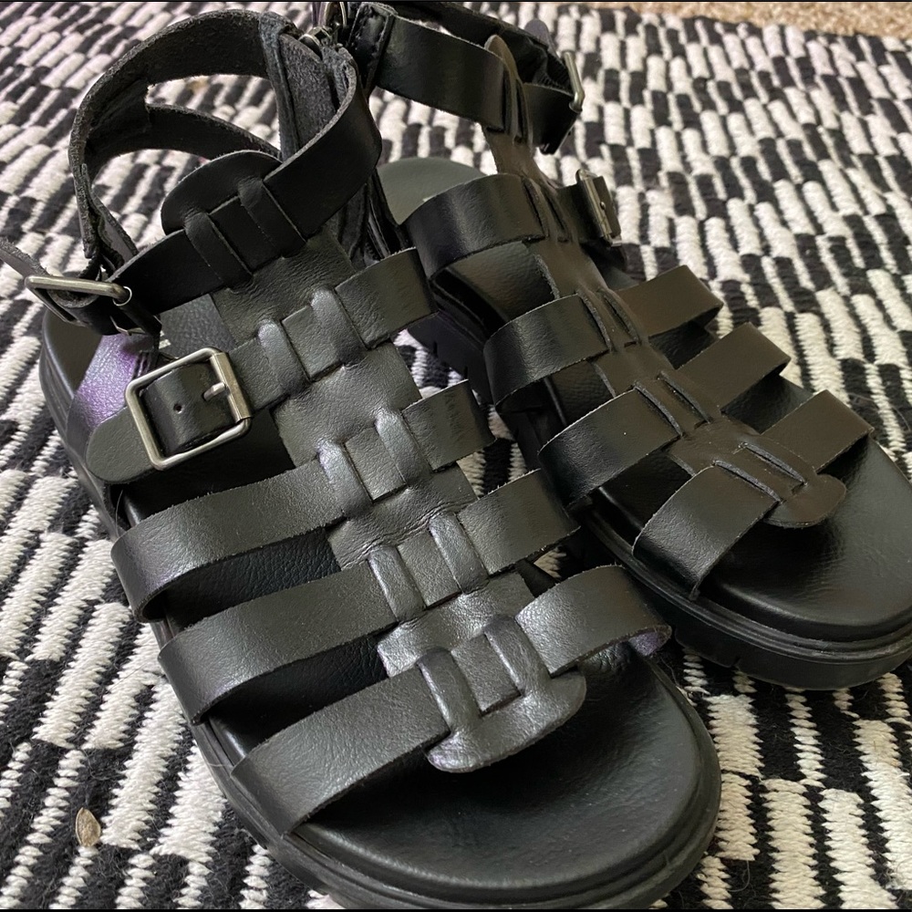 MIA Black Sandals